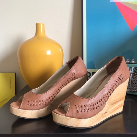 Ecote Woven Leather Wedge (peep toe wood platform) - Picture 1 of 8